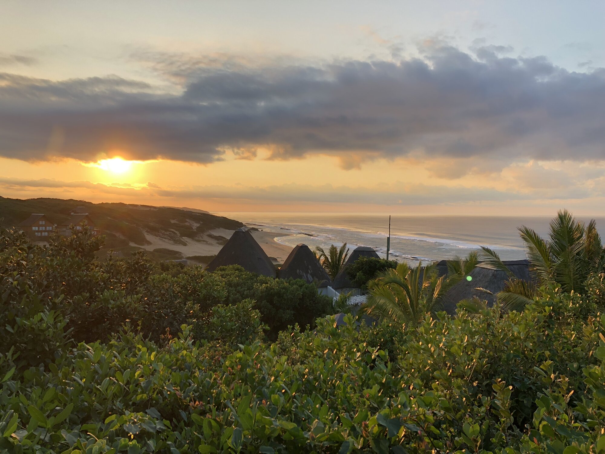 Strand mit Sonnenuntergang